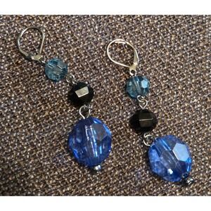 Blue Black Faceted Glass Bead Drop Earrings Silver Tone Leverback Dangle Jewelry